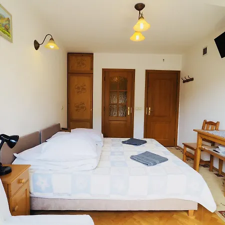 ホームステイ Dutka